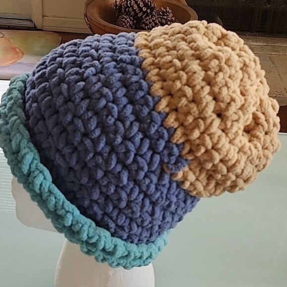 Hand Knit Hat - Picture 2 of 4